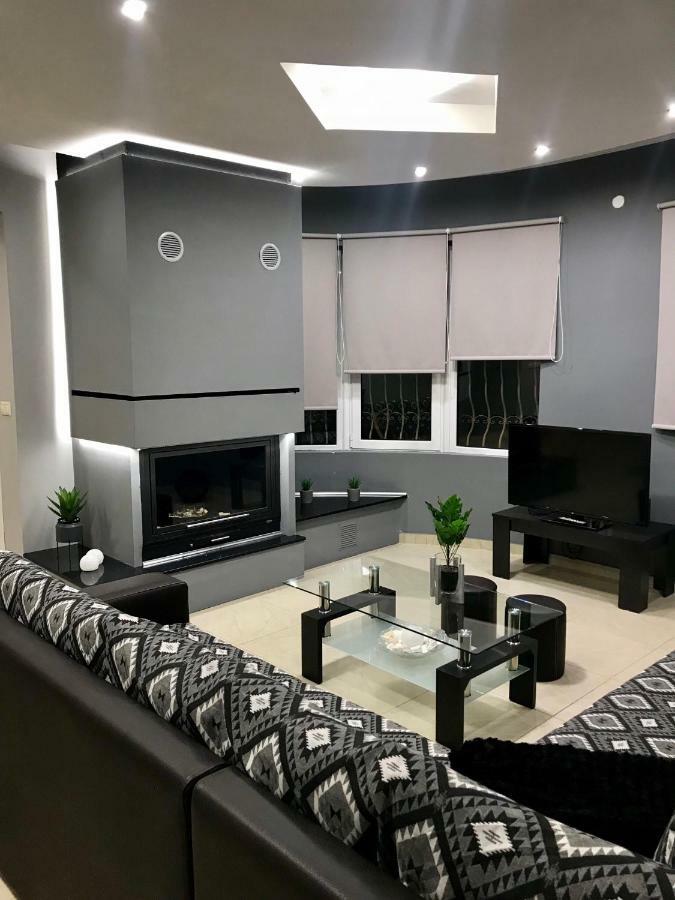 Modern Hilltop Family House W Amazing View Villa *